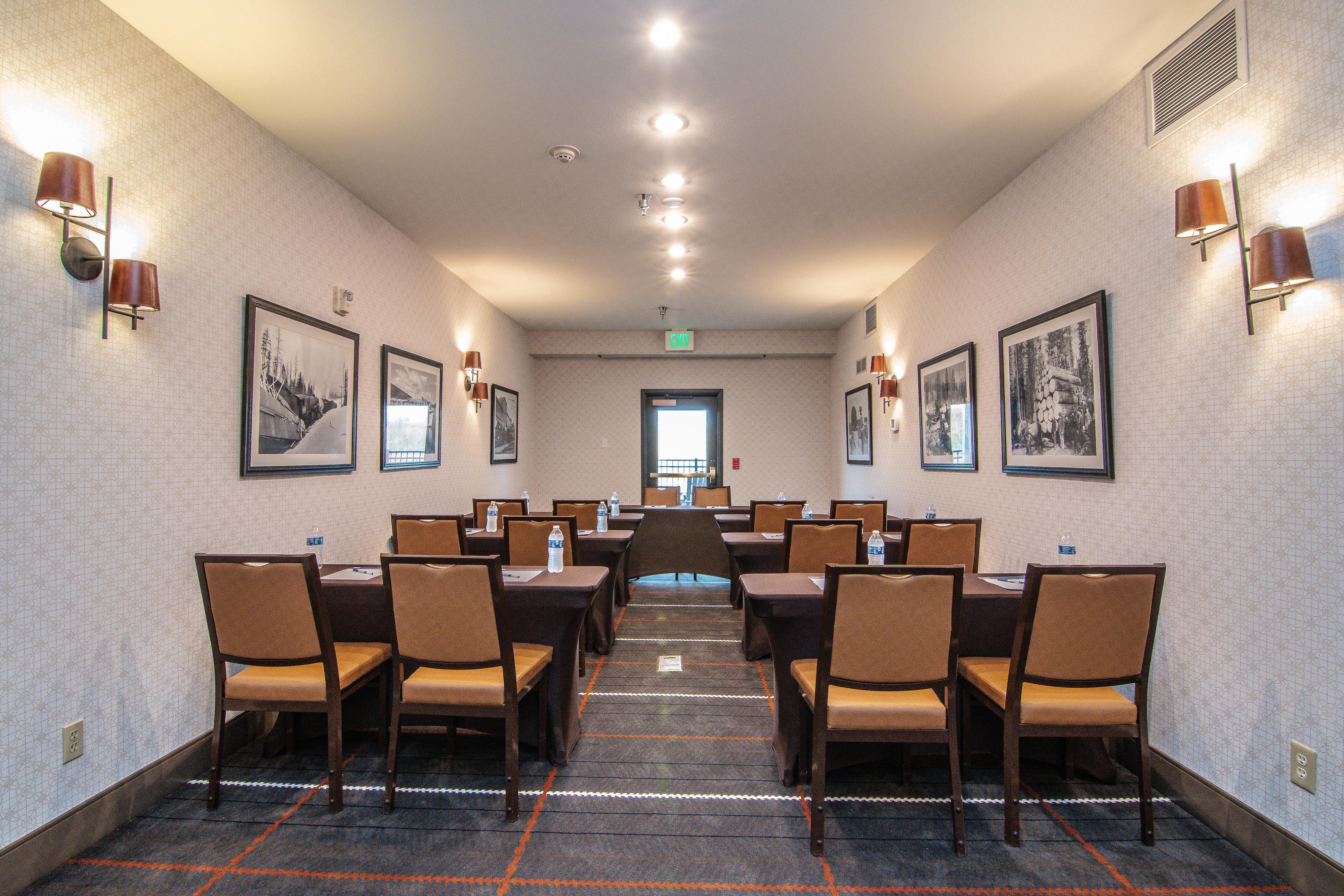 Holiday Inn Express Hotel & Suites Kalispell By Ihg Dış mekan fotoğraf